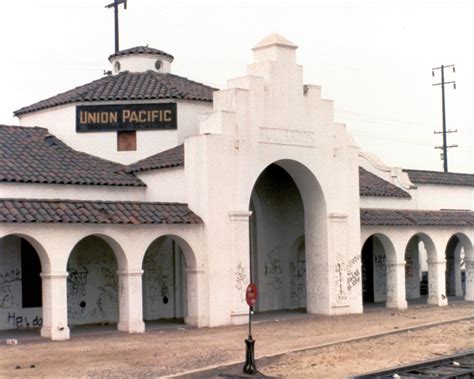 fullerton station to union station.